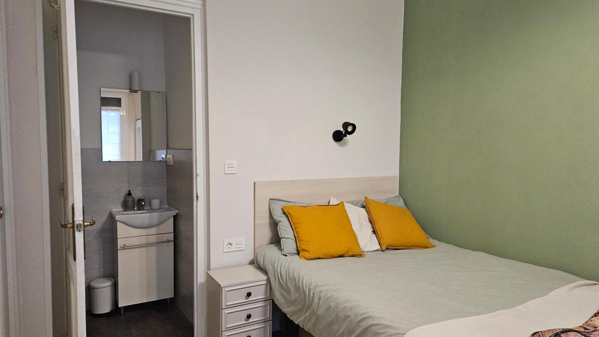 Central River Room - Private Wc Bilbao Exterior photo
