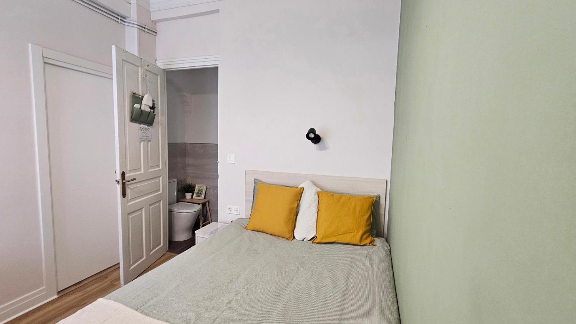 Central River Room - Private Wc Bilbao Exterior photo